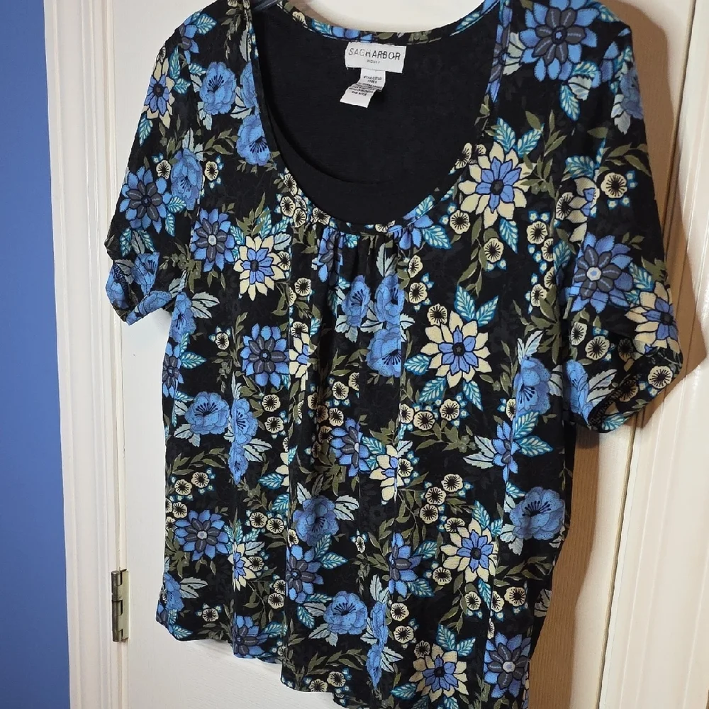Sag Harbor Floral Blue Black Two-Piece Set Top 1X Skirt 2XL